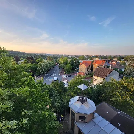 Homestay Homestay - Large In A Spacious With Stunning Rooftop Terrace